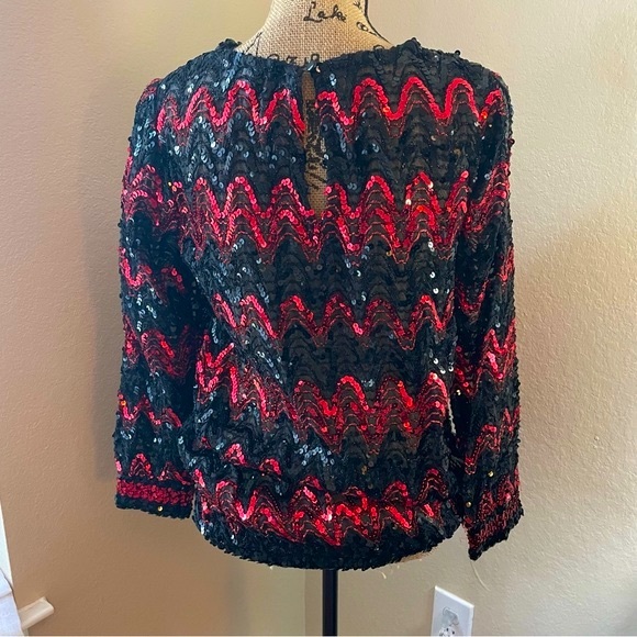 VINTAGE : Red / Black Sequined Top - Picture 5 of 11